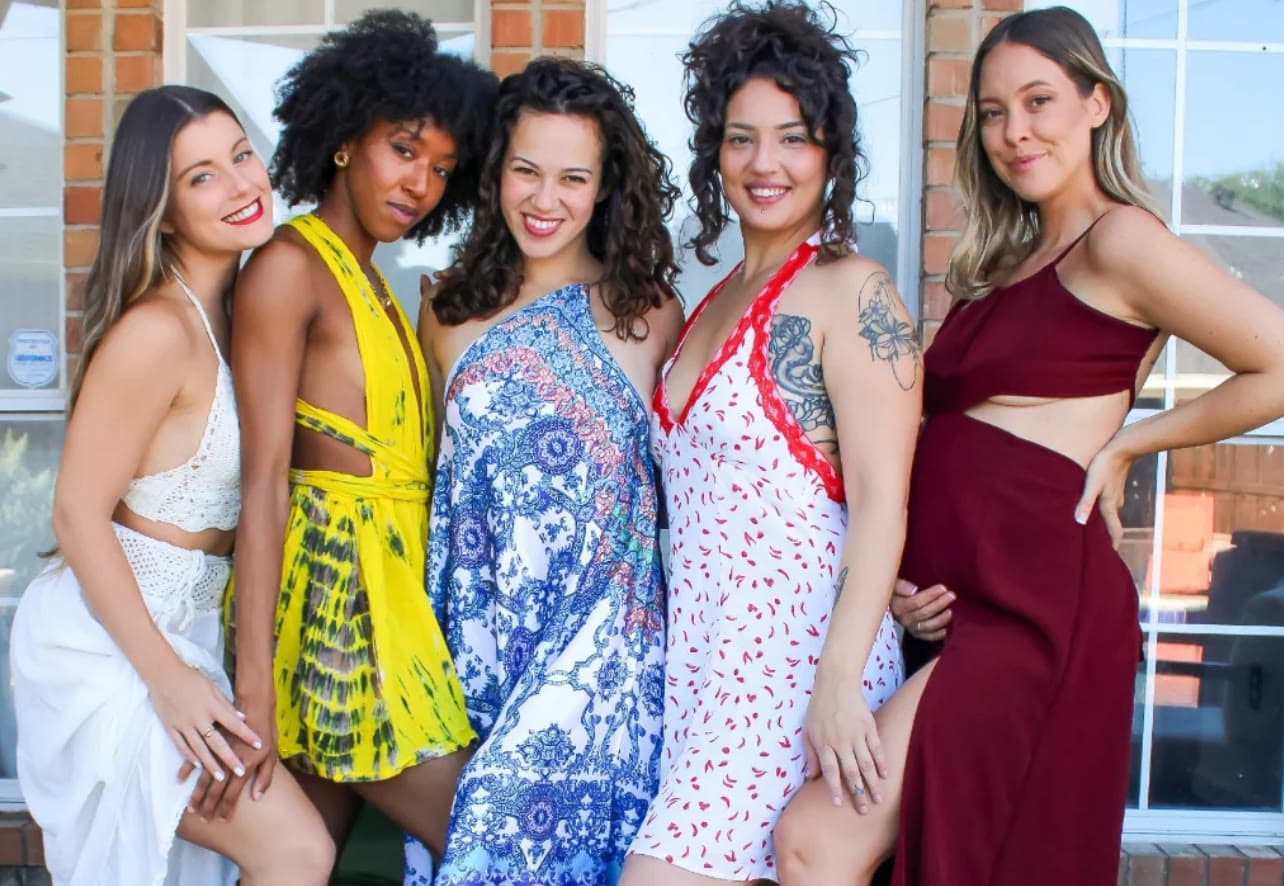 Five Creative Connect models together at the Rowlett, Texas event